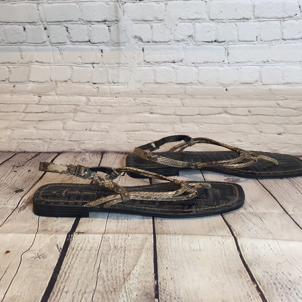Fergalicious Thong Sandals Shoes Faux Snakeskin Shoe Size 10 - Picture 2 of 7